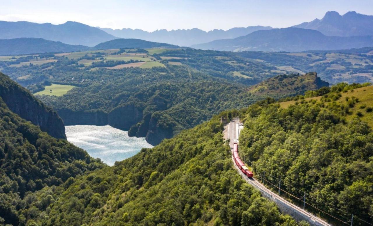 Gite Proche Des Passerelles Et Du Lac De Monteynard Saint-Martin-de-la-Cluze Exterior foto